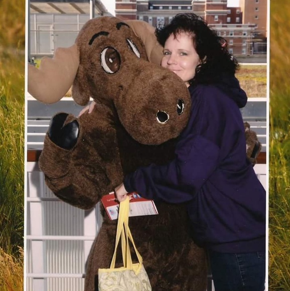 MEET THE POSHER - Picture 5 of 8